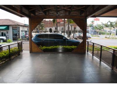 Locales disponibles en Escazu, Centro comercial Plaza Itskatzu, 252 mt2