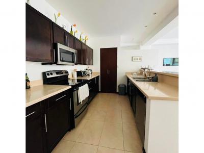 Venta Apartamento en Eurohabitat en San Antonio de Escazú, 144 mt2, 2 recamaras