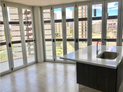 Venta Apartamento 2 Habitaciones en Condominio en Rohrmoser San José, 120 mt2, 2 recamaras