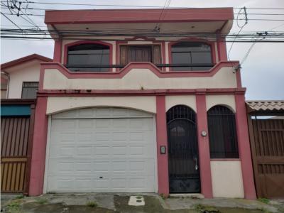 Vendo amplia casa en Urbanización Biamonte, San Isidro de Coronado , 294 mt2, 3 recamaras