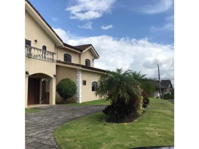 Hermosa residencia en Ciudad Hacienda Los Reyes , 480 mt2, 5 recamaras