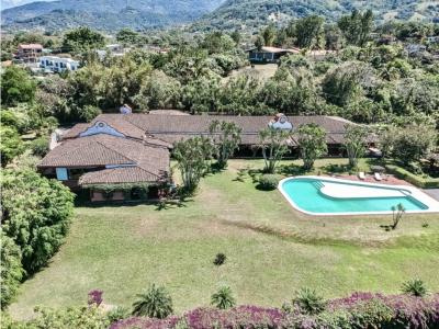 Venetian Oasis Estate luxury home for sale in Santa Ana Costa Rica, 1000 mt2, 10 recamaras