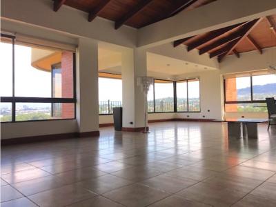 Penthouse de 2 hab con vista espectacular, Jaboncillos de Escazú., 380 mt2, 2 recamaras